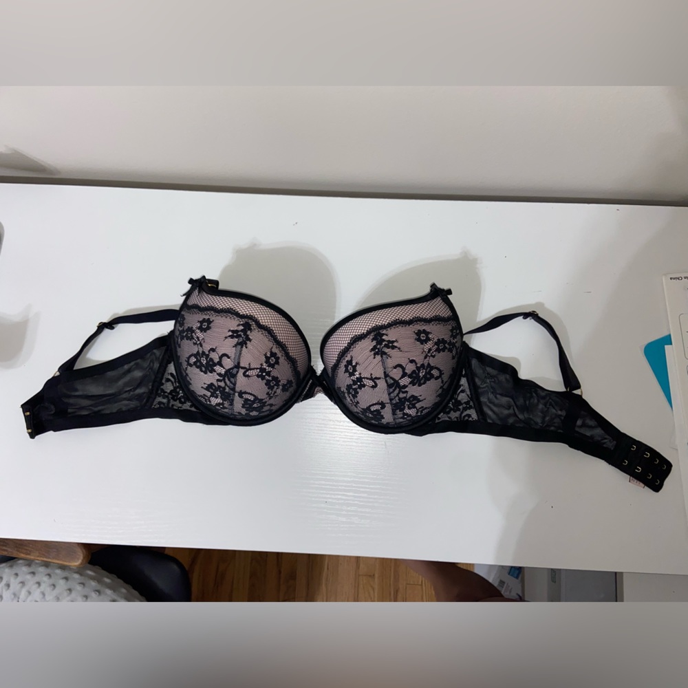 36D Victorias Secret bra
